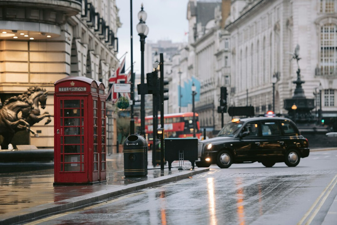 foggy london street